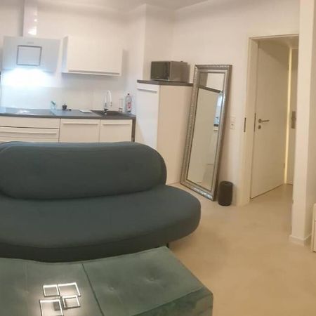 Apartment Mit Schoener, Moderner Einrichtung Colonia Esterno foto