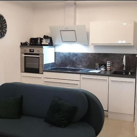 Apartment Mit Schoener, Moderner Einrichtung Colonia Esterno foto