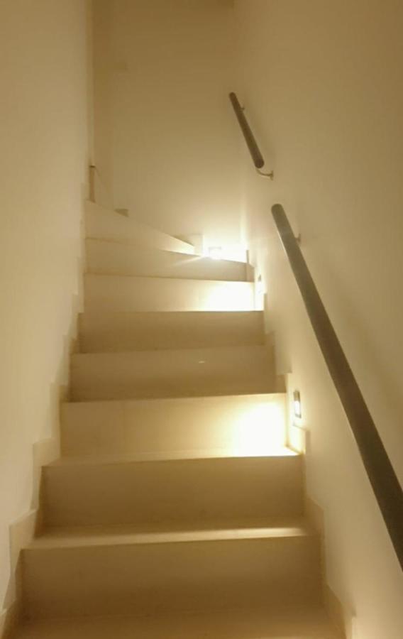 Apartment Mit Schoener, Moderner Einrichtung Colonia Esterno foto